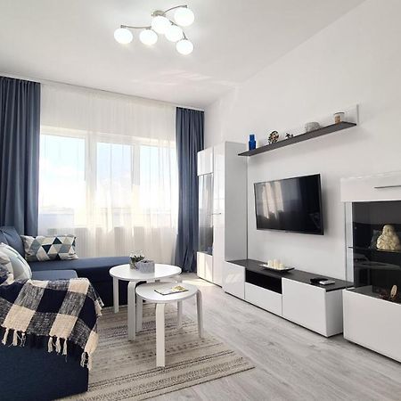 Bright Stylish Apartment In Pitesti ปีเตช ภายนอก รูปภาพ